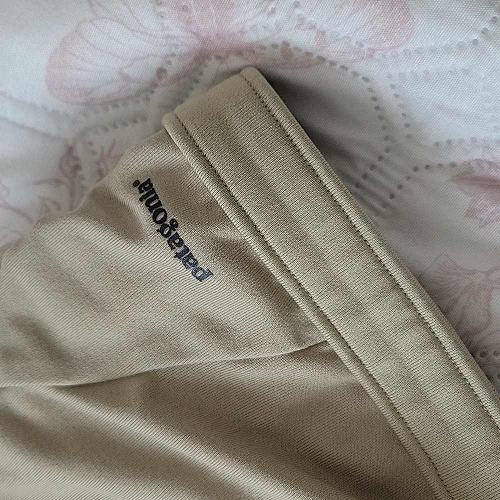 Patagonia Women's Tan Sports Bra - Picture 2 of 7